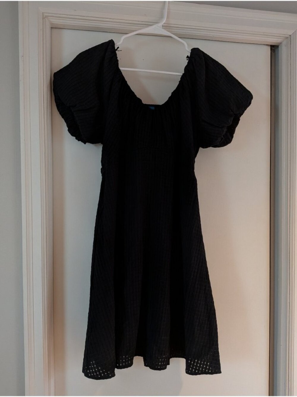 Black Puff-Sleeve Women's Dress (Size Small)